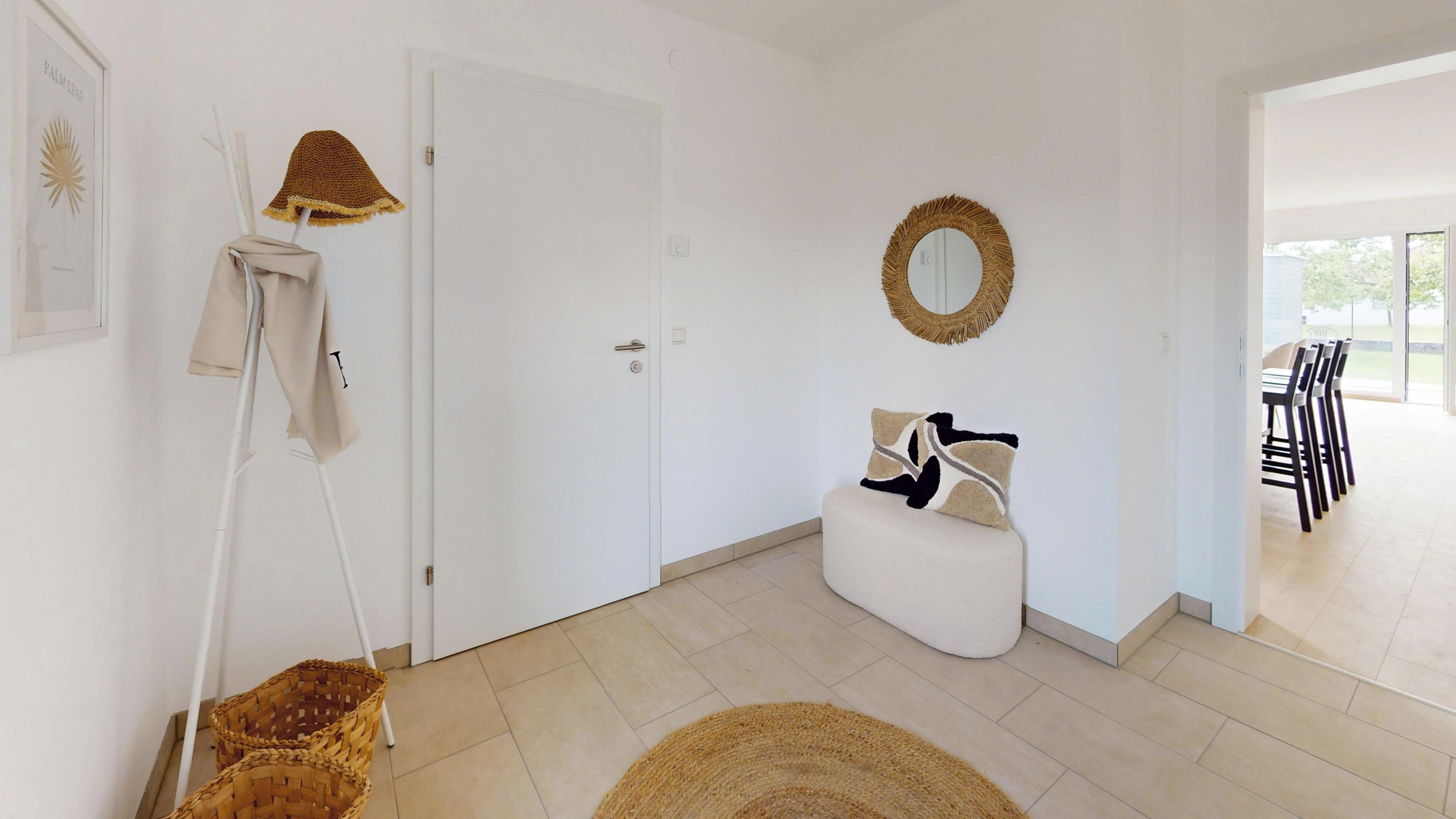 Ansicht des Foyers mit Mustermöblierung