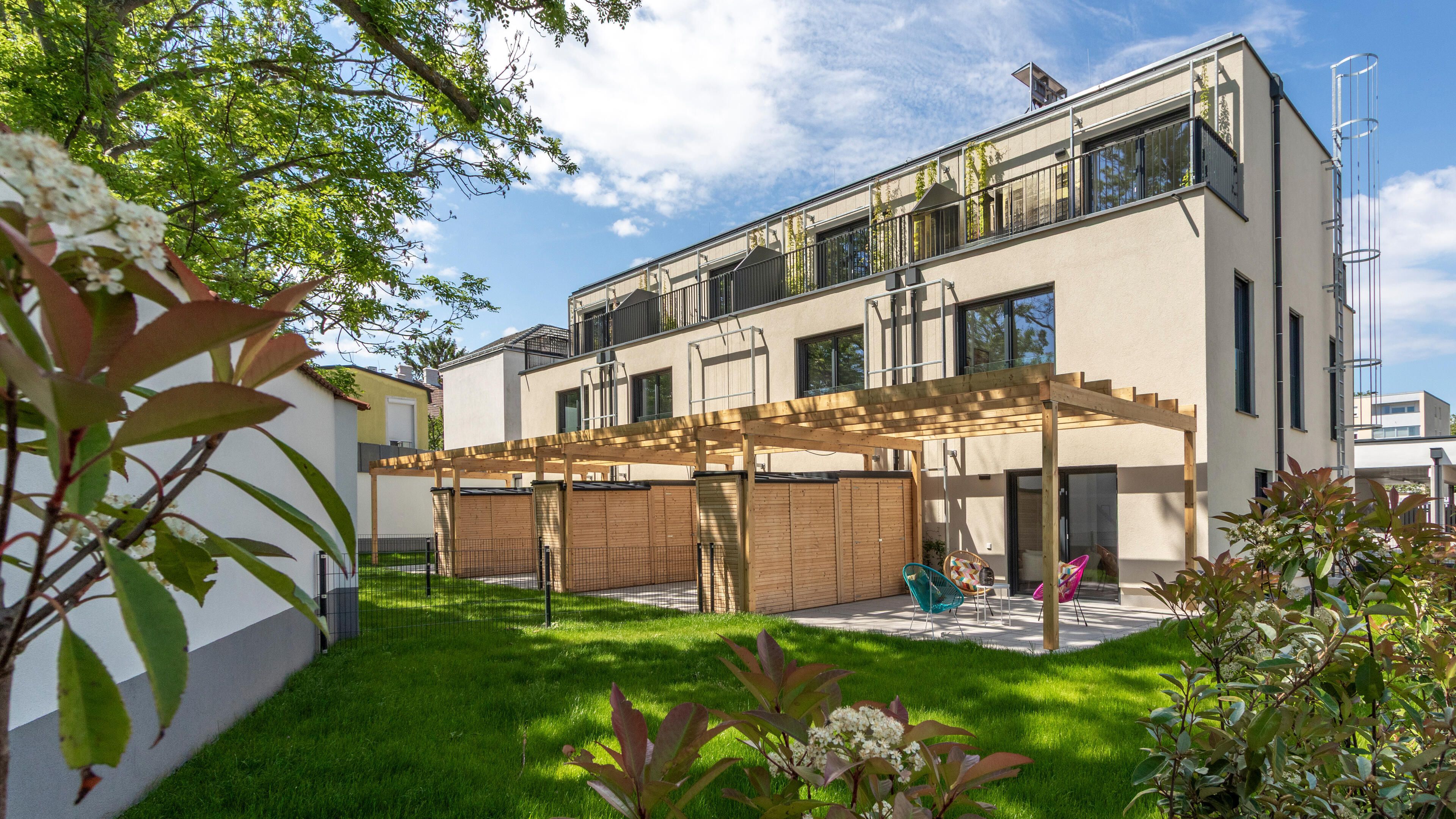Außenansicht der Zipsgasse inklusive Garten